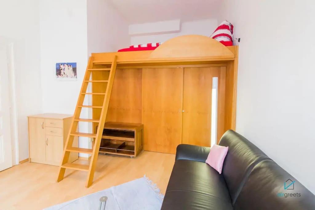 Retro Chic - Charming Near Augarten Appartement Wenen